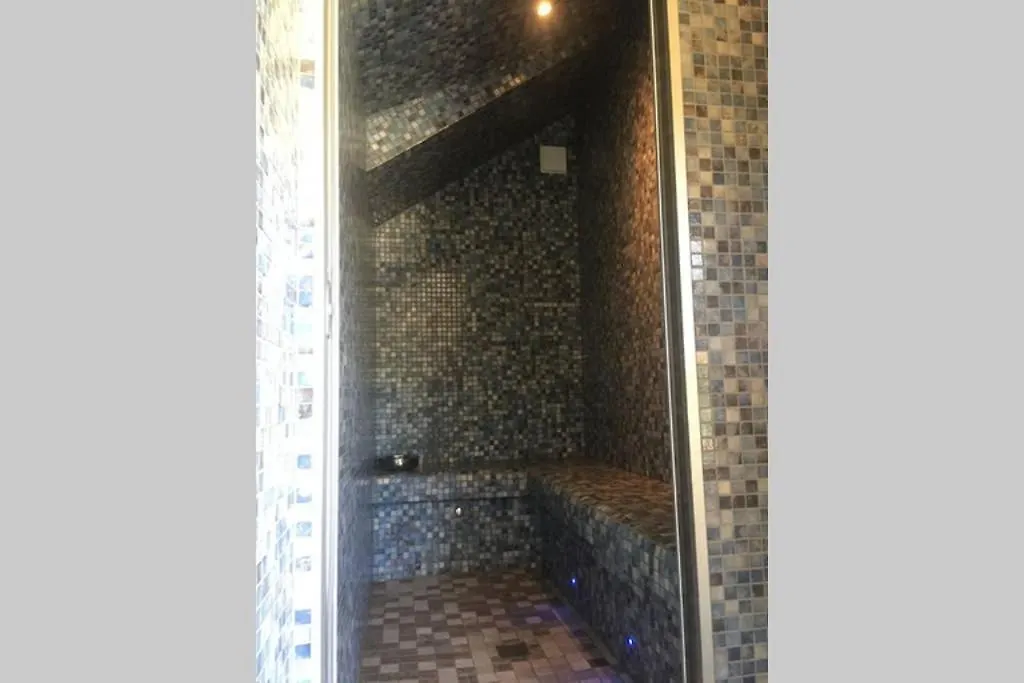 Holiday home Gite Bien-Etre Hammam Et Jacuzzi ,Sauna La Grotte France