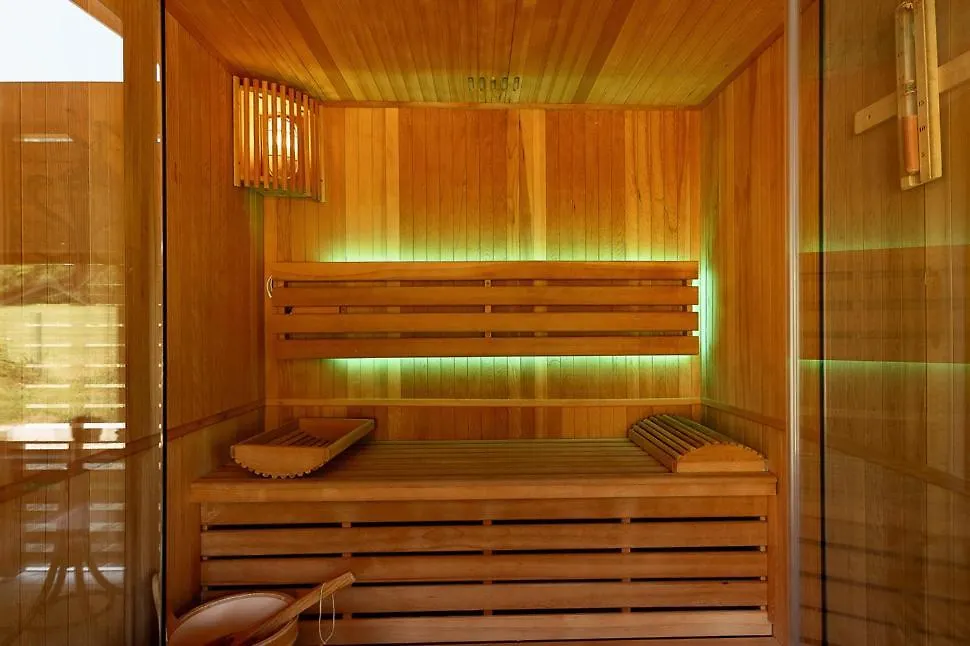 Holiday home Gite Bien-Etre Hammam Et Jacuzzi ,Sauna La Grotte