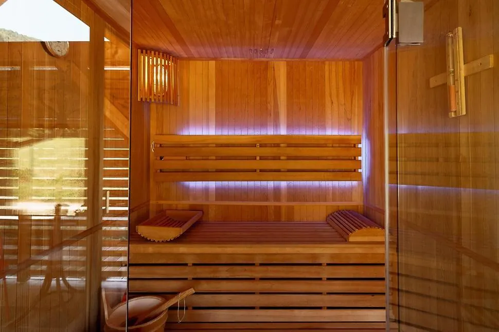 Holiday home Gite Bien-Etre Hammam Et Jacuzzi ,Sauna La Grotte