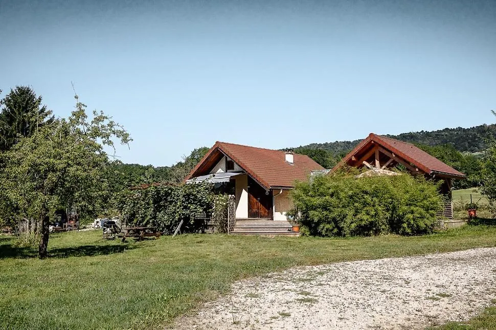 Gite Bien-Etre Hammam Et Jacuzzi ,Sauna La Grotte 0*,